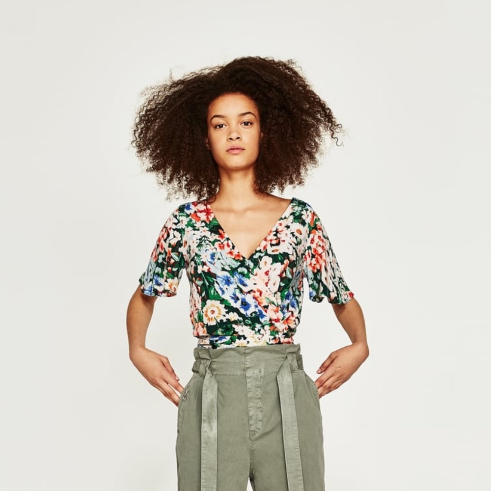 🌸Floral Zara Blouse with Bow at Waist🌸